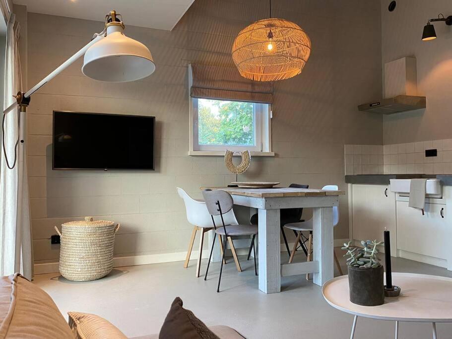 Stijlvol Huisje Met Veranda! Tuynloodz A Beers  Exterior foto